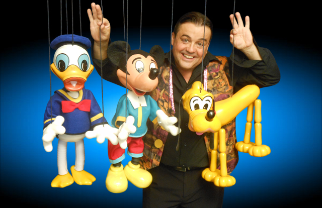 Marionnette, Bibi-schott, Artiste du spectacle, Ventriloque pour enfants, magicien des séniors, Homme-orchestre et Humoriste, Cabaret fantaisie,